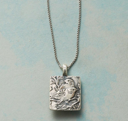 Womens Creative Vintage Bird And Floral Lace Pendant Necklace