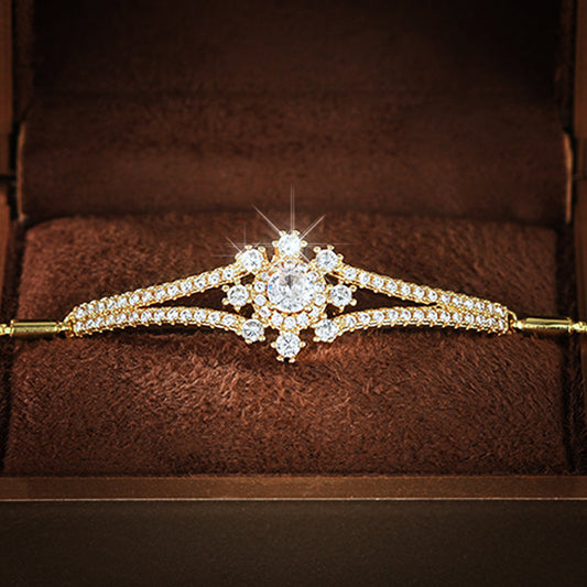 Gentle Romantic Womens Snowflake Bracelet With A Sweet Chic Design And A Dazzling Eye-catching Finish