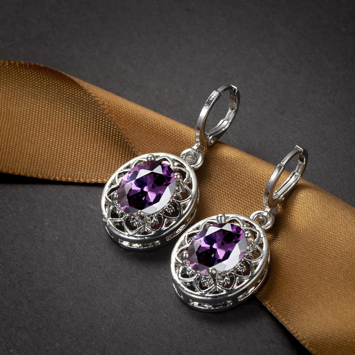 Womens Hollowed Petal Ear Clips Earrings