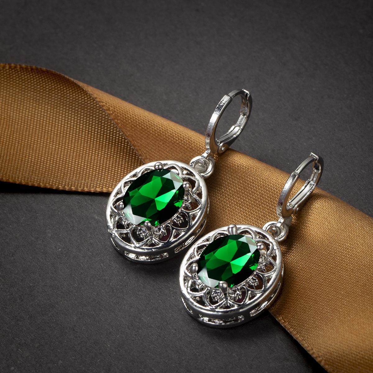 Womens Hollowed Petal Ear Clips Earrings