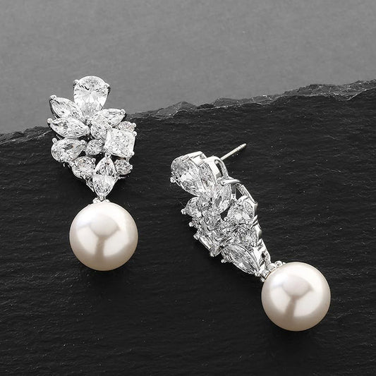 Caos Light Luxury Womens Pearl Floral Waterdrop Earrings