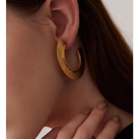 New Earrings Vintage Aged Bronze Earrings In A Sophisticated Gold Tone