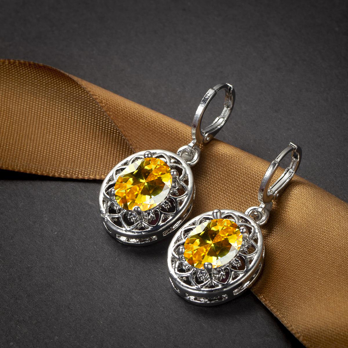 Womens Hollowed Petal Ear Clips Earrings